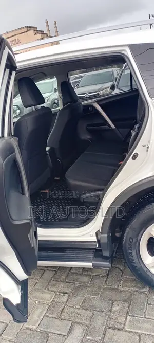 Toyota RAV4 2016 White