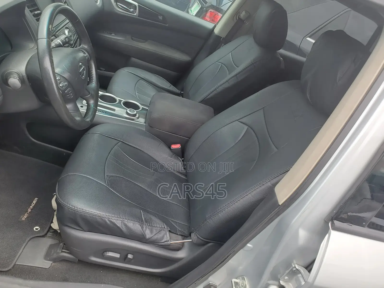 Nissan Pathfinder 2013 Silver