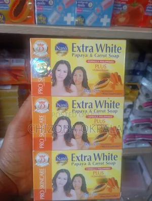 Nano Extra White Payaya Carrot Soap