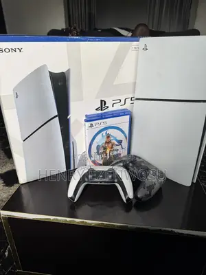 PS 5, Slim 1TB
