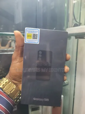 New Samsung Galaxy S23 128 GB Green