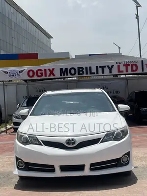 Toyota Camry 2012 White