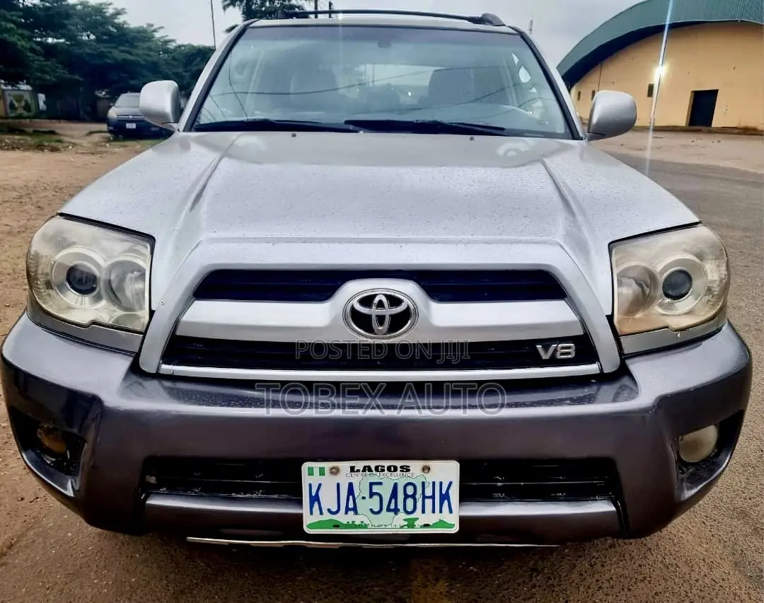 Toyota 4-Runner SR5 V8 2006 Silver