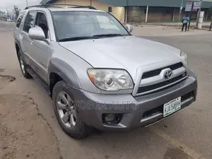 Toyota 4-Runner SR5 V8 2006 Silver