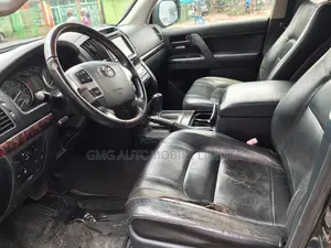 Toyota Land Cruiser 4.5 V8 GXR 2015 Black
