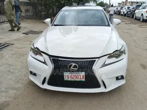 Lexus ES 2015 White