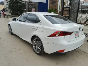 Lexus ES 2015 White