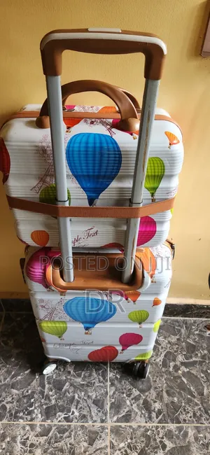 Quality Plastic Rubber Luggage Travelling Box Set With Kit