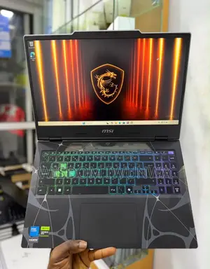Laptop MSI Cyborg 15 16GB Intel Core i7 SSD 1T