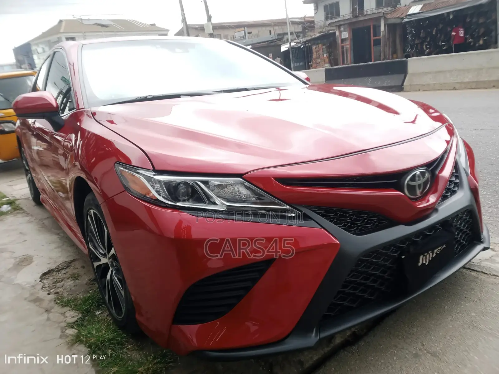 Toyota Camry 2019 Red
