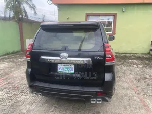 Toyota Land Cruiser Prado 2015 Black