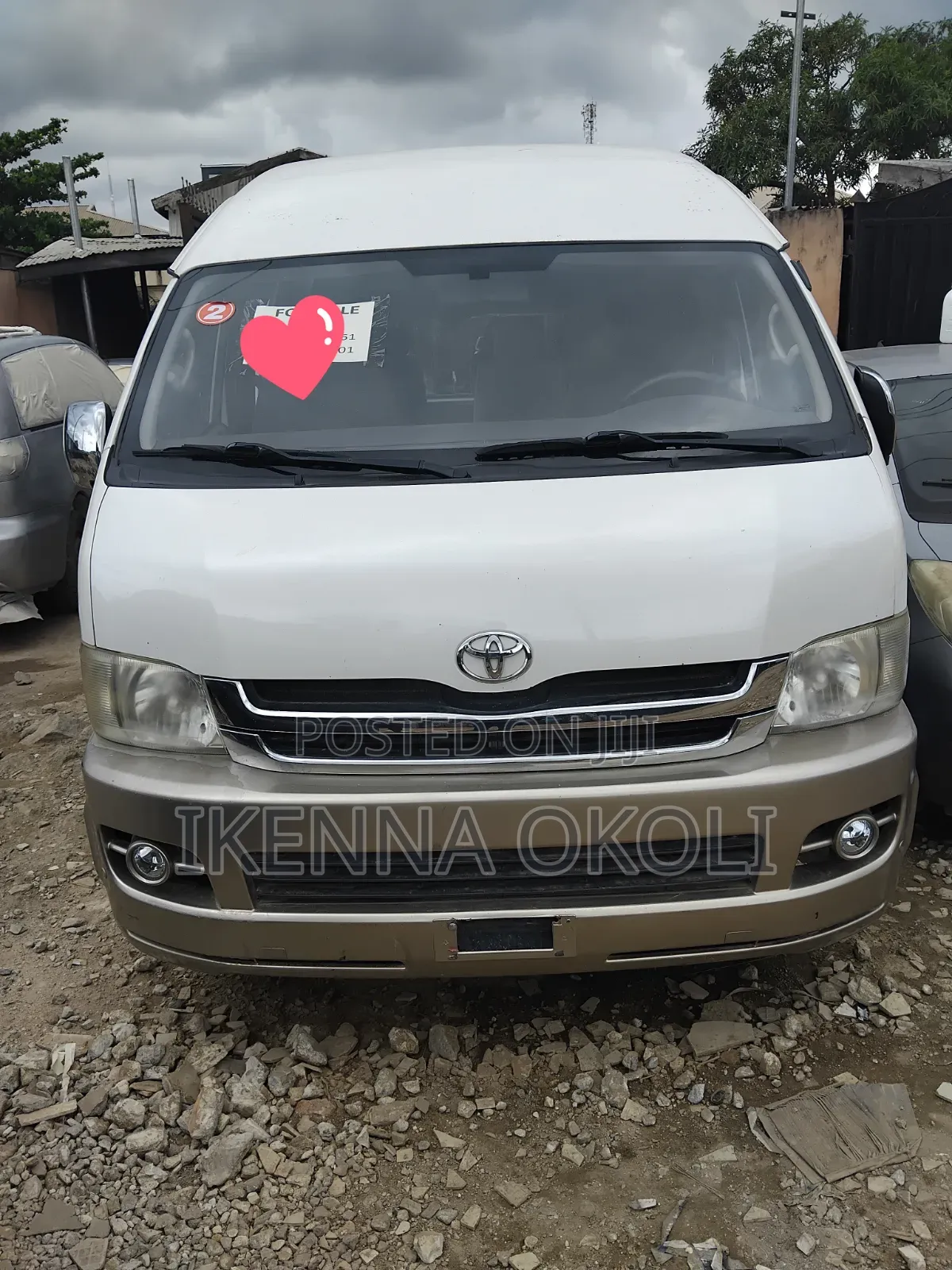 Toyota HiAce 2009 White