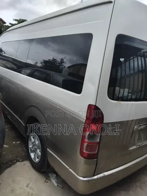 Toyota HiAce 2009 White