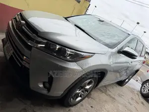 Toyota Highlander XLE 2019 Silver