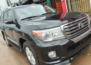 Toyota Land Cruiser 4.0 V6 GX 2015 Black