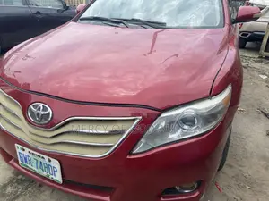 Toyota Camry XLE V6 4dr Sedan (3.5L 6cyl 6AM) 2008 Red