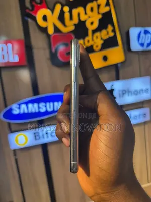 Apple iPhone X 64 GB White