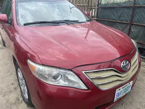 Toyota Camry XLE V6 4dr Sedan (3.5L 6cyl 6AM) 2008 Red
