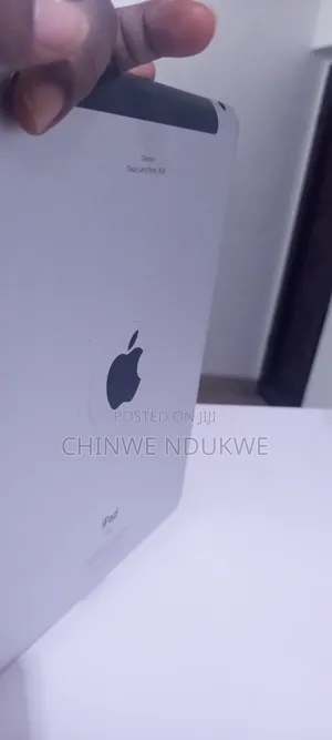 Apple iPad (2025) 16 GB Silver
