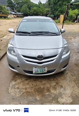 Toyota Yaris 2008 Gray