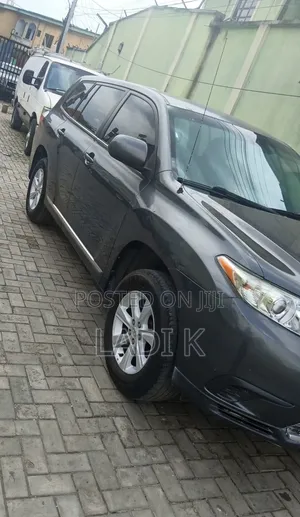 Toyota Highlander 2011 Gray
