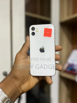 Apple iPhone 11 64 GB White