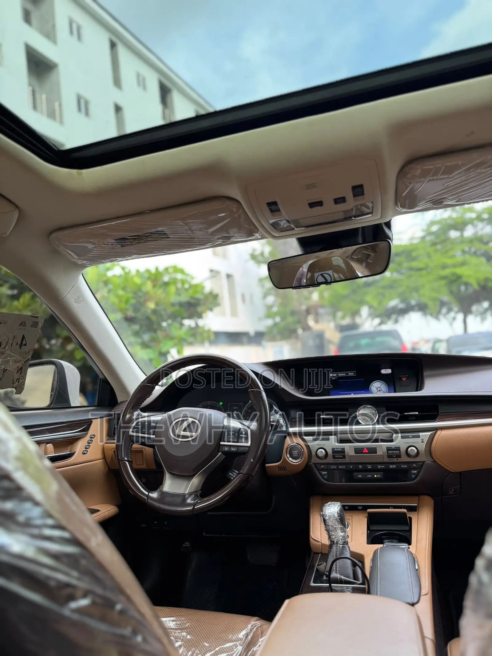 Lexus ES 350 FWD 2016 White