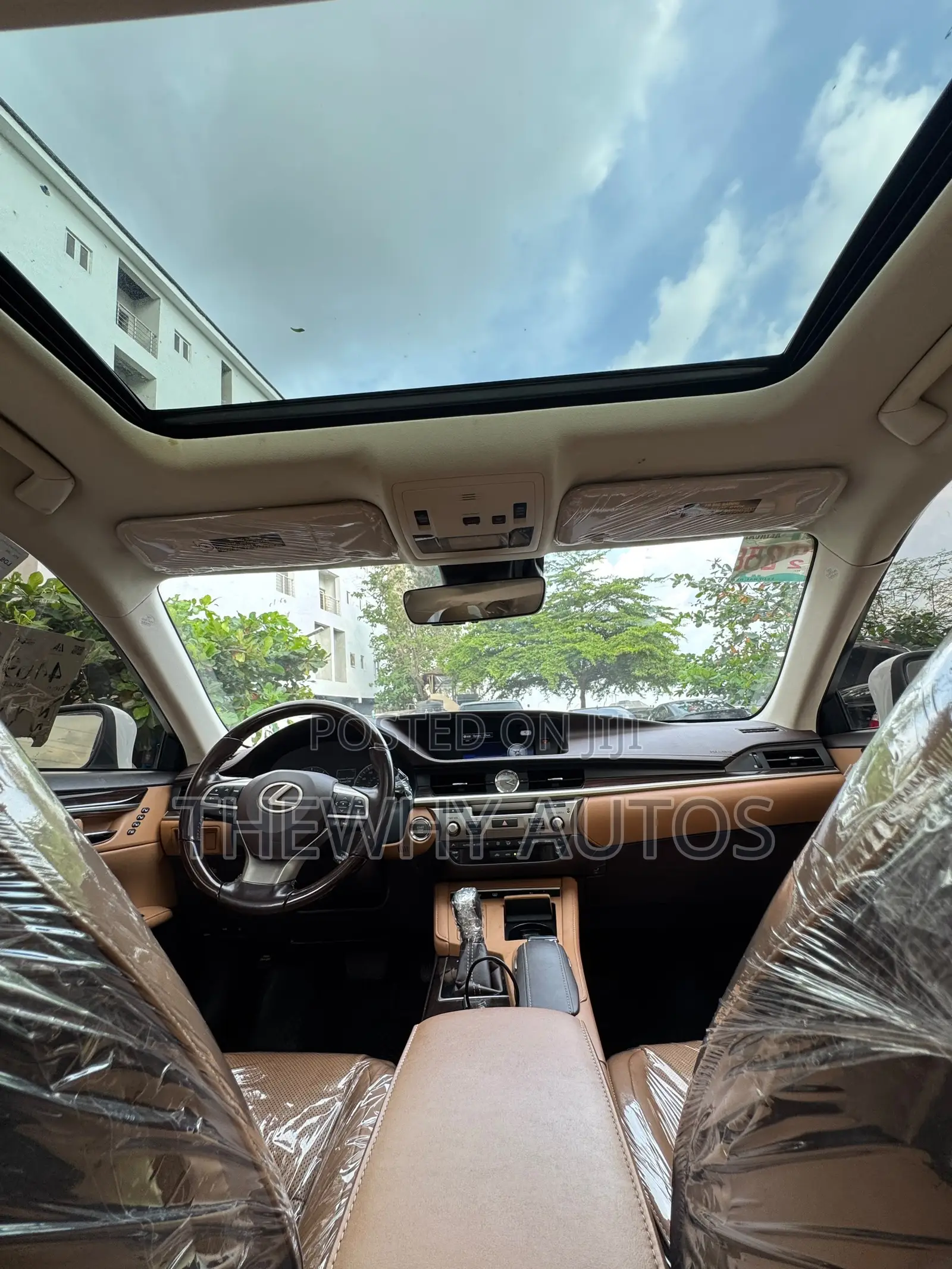 Lexus ES 350 FWD 2016 White