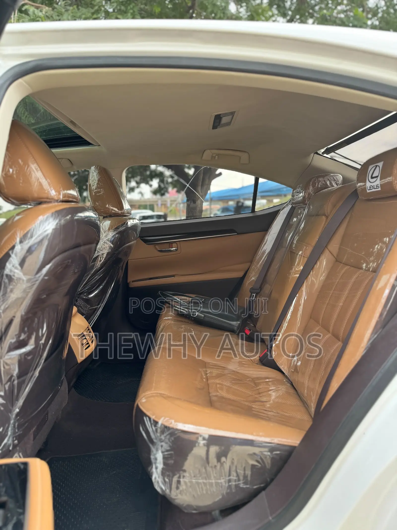 Lexus ES 350 FWD 2016 White