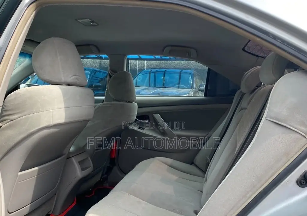 Toyota Camry 2009 Silver