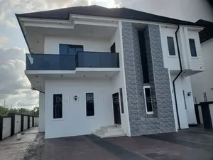 5bdrm Duplex in Oshimili North for sale