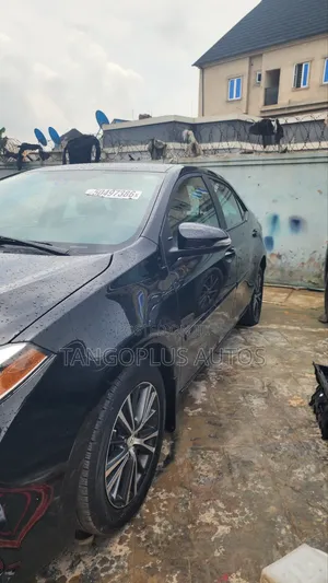 Toyota Corolla 2016 Black
