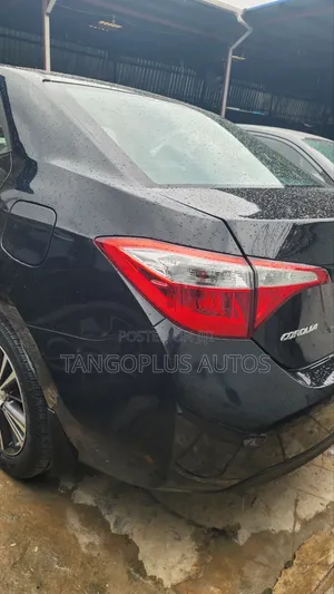 Toyota Corolla 2016 Black