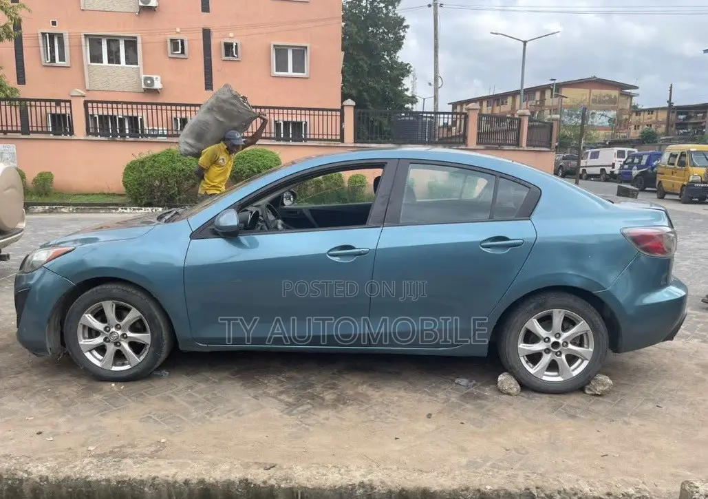 Mazda 3 2011 Teal