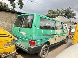 Volkswagen Transporter 2003 Green