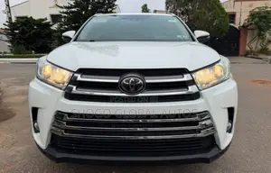 Toyota Highlander Limited 4x2 V6 (3.5L 6cyl 8A) 2018 White