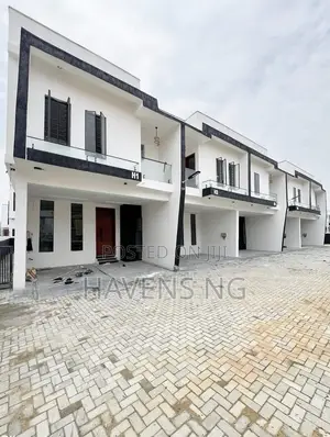 4bdrm Duplex in Ikota for sale