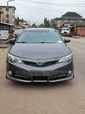 Toyota Camry SE Sport 4dr Sedan (2.5L 4cyl 6A) 2014 Gray