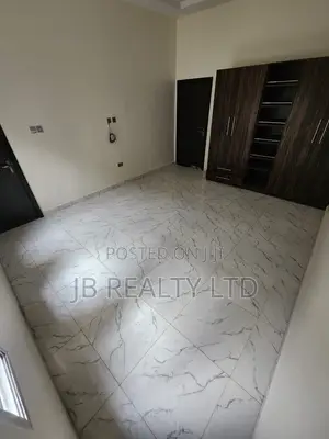 1bdrm Shared Apartment in Peaceville Estate, Lekki for rent