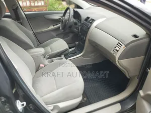 Toyota Corolla 2009 Gray