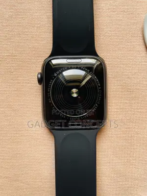 Apple iWatch SE 44mm LTE