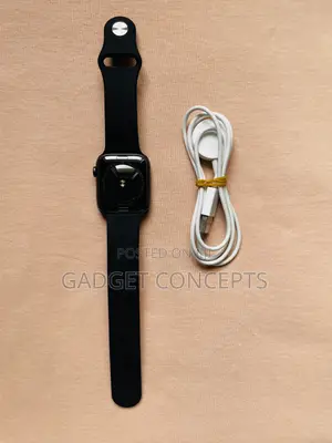 Apple iWatch SE 44mm LTE