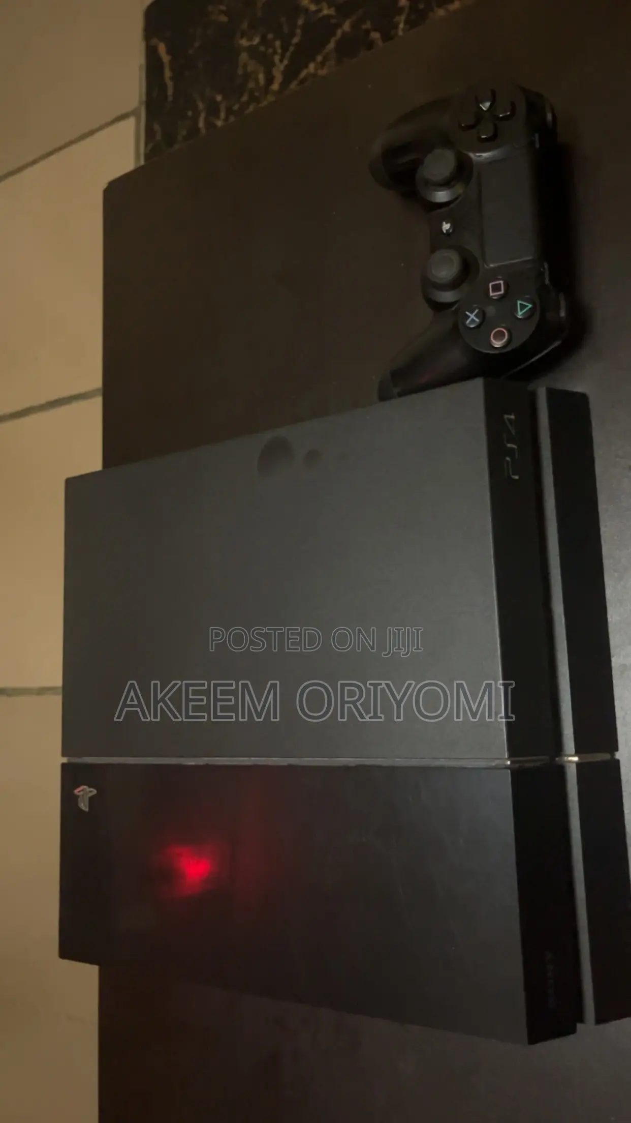 Play Station 4