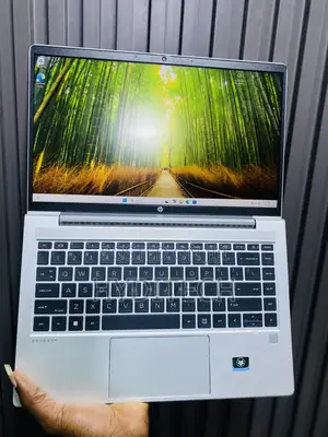 Laptop HP ProBook 445 G9 8GB AMD Ryzen 5 SSD 256GB