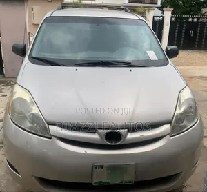 Toyota Sienna LE AWD 2008 Silver