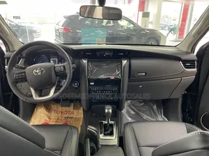 New Toyota Fortuner 2025 Black