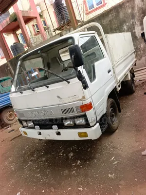 Pure First Body Toyota Dyna 150