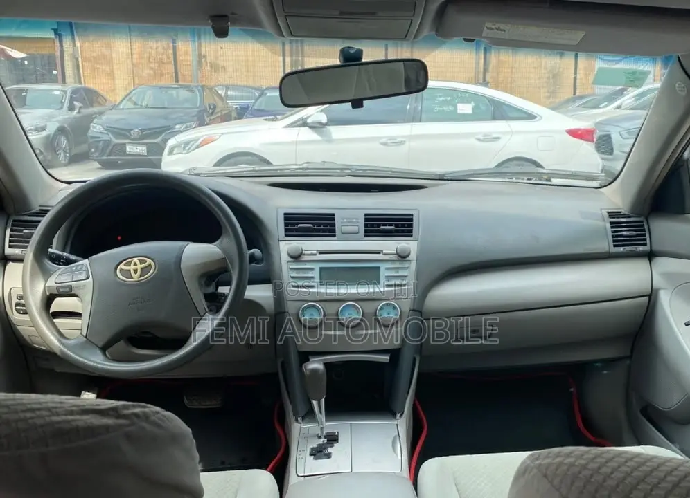 Toyota Camry 2009 Silver
