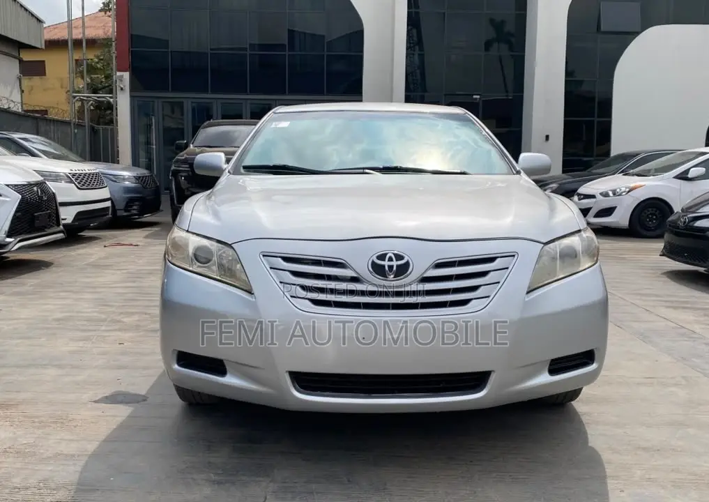 Toyota Camry 2009 Silver