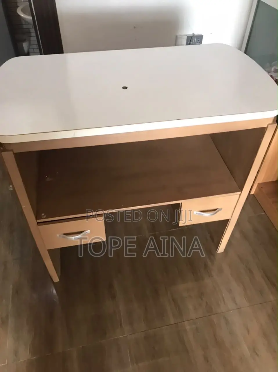 Reception Desk With Drawers